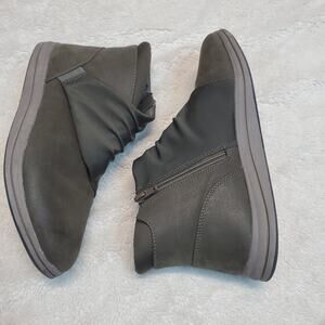 Clarks Cloudsteppers Olive Green Comfort Ankle Boots 9 Lagenlook Classic Capsule